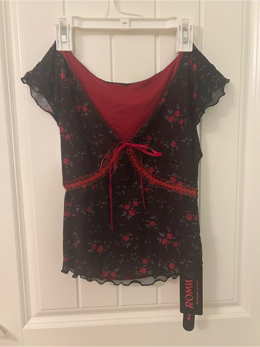 Romwe Black V Neck Top with Red Flowers
